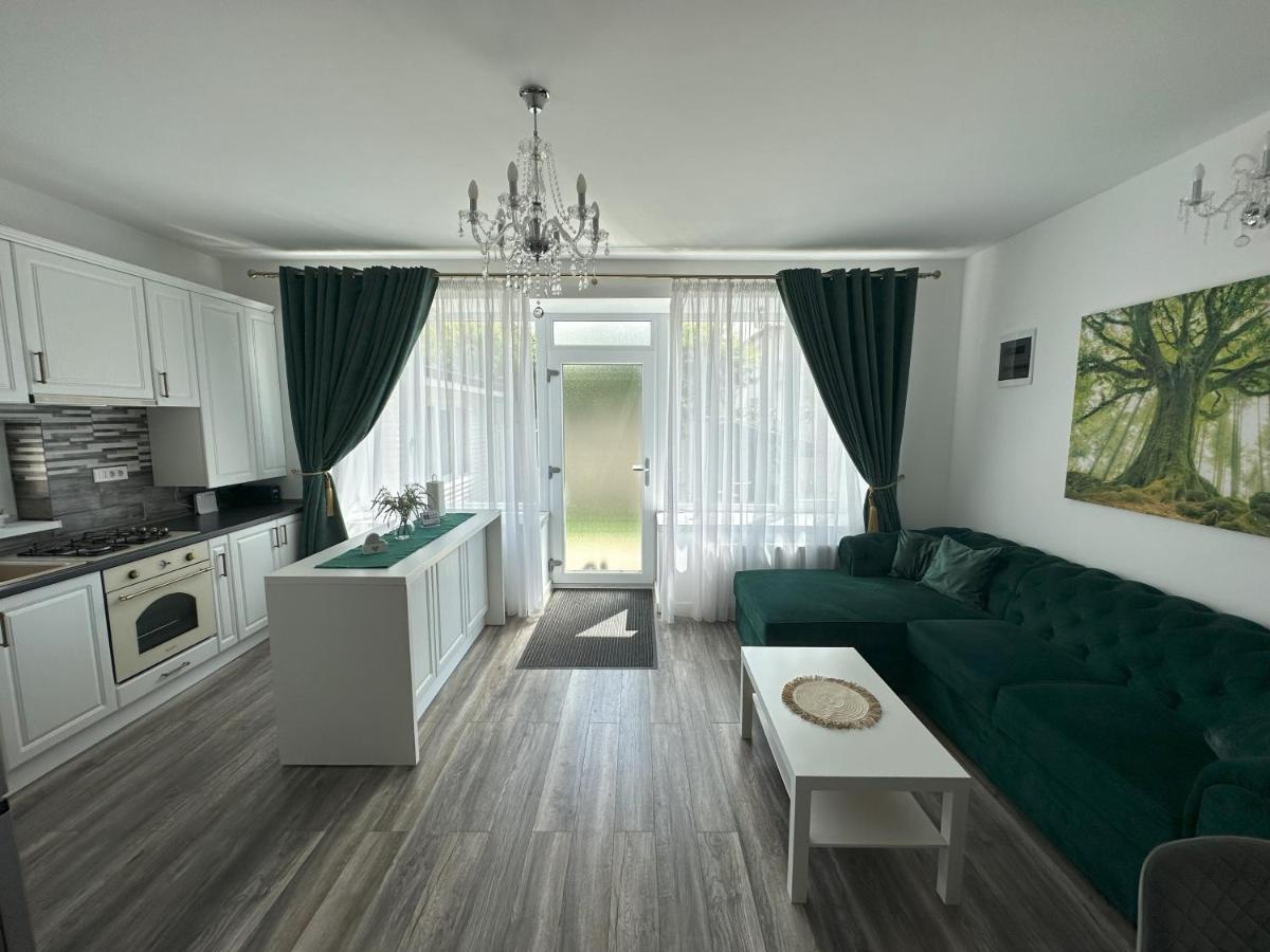 Elisio - Maple House Apartment Ghimbav Exterior photo